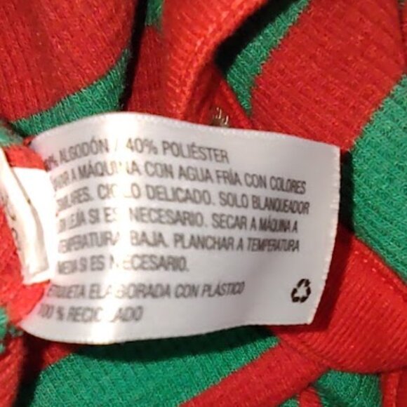 CRAZY EIGHT ELF PAJAMAS  RED AND GREEN ONE PIECE, SNAP FRONT ADULT SIZE XXL - Picture 10 of 11